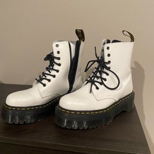 Dr. martens Jadon boot smooth leather platforms - White